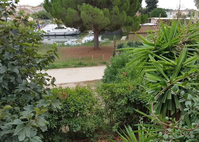 Les Jardins Du Canal - Piscine Chauffee - Solaire Eco Responsable - Parking - Garage - Bornes Electriques - Accueil Velos - Kids Friendly Hotel