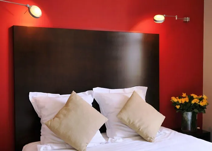Les Jardins Du Canal - Piscine Chauffee - Solaire Eco Responsable - Parking - Garage - Bornes Electriques - Accueil Velos - Kids Friendly Hotel 3*