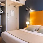 Szálloda Les Jardins Du Canal - Piscine Chauffee - Solaire Eco Responsable - Parking - Garage - Bornes Electriques - Accueil Velos - Kids Friendly Aigues-Mortes