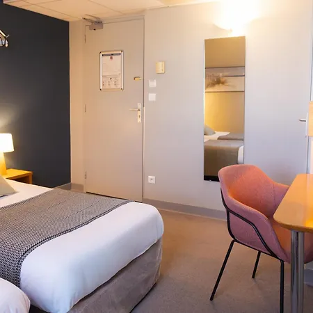 Hotel Les Jardins Du Canal Piscine Chauffee