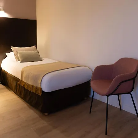 Hotel Les Jardins Du Canal Piscine Chauffee