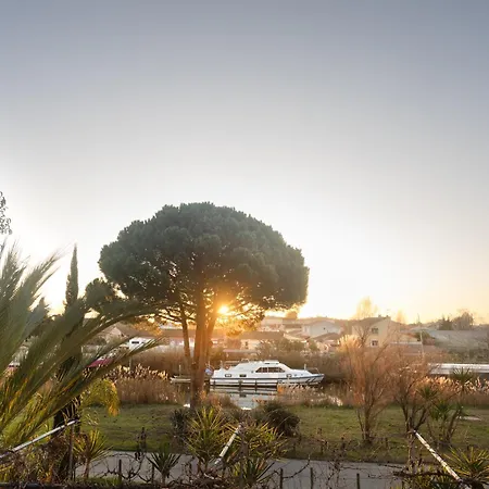 酒店 Les Jardins Du Canal - Piscine Chauffee A 28 Degres - Parking Gratuit - Garage - Bornes Electriques - Accueil Velos Et Motos - Kids Friendly-solaire Ecoresponsable 3*