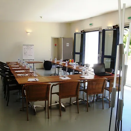 Les Jardins Du Canal - Piscine Chauffee A 28 Degres - Parking Gratuit - Garage - Bornes Electriques - Accueil Velos Et Motos - Kids Friendly-solaire Ecoresponsable 3* 艾格-莫尔特