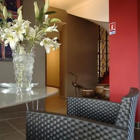 Les Jardins Du Canal - Piscine Chauffee A 28 Degres - Parking Gratuit - Garage - Bornes Electriques - Accueil Velos Et Motos - Kids Friendly-solaire Ecoresponsable 艾格-莫尔特