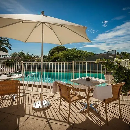 Les Jardins Du Canal - Piscine Chauffee A 28 Degres - Parking Gratuit - Garage - Bornes Electriques - Accueil Velos Et Motos - Kids Friendly-solaire Ecoresponsable 3* 艾格-莫尔特