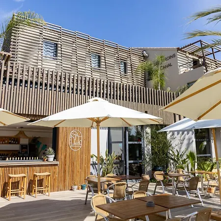 Szálloda Les Jardins Du Canal - Piscine Chauffee - Solaire Eco Responsable - Parking - Garage - Bornes Electriques - Accueil Velos - Kids Friendly 3*