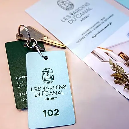 Otel Les Jardins Du Canal - Piscine Chauffee - Solaire Eco Responsable - Parking - Garage - Bornes Electriques - Accueil Velos - Kids Friendly 3*