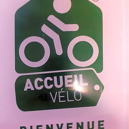 Otel Les Jardins Du Canal - Piscine Chauffee - Solaire Eco Responsable - Parking - Garage - Bornes Electriques - Accueil Velos - Kids Friendly