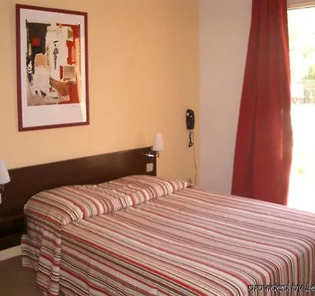 Hotel Les Jardins Du Canal Piscine Chauffee Aigues-Mortes
