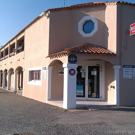 Les Jardins Du Canal Piscine Chauffee Hotel Aigues-Mortes