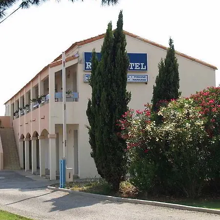Les Jardins Du Canal Piscine Chauffee Hotel
