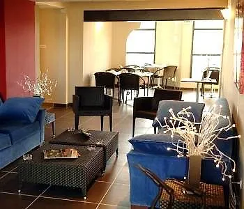 Hotel Les Jardins Du Canal Piscine Chauffee