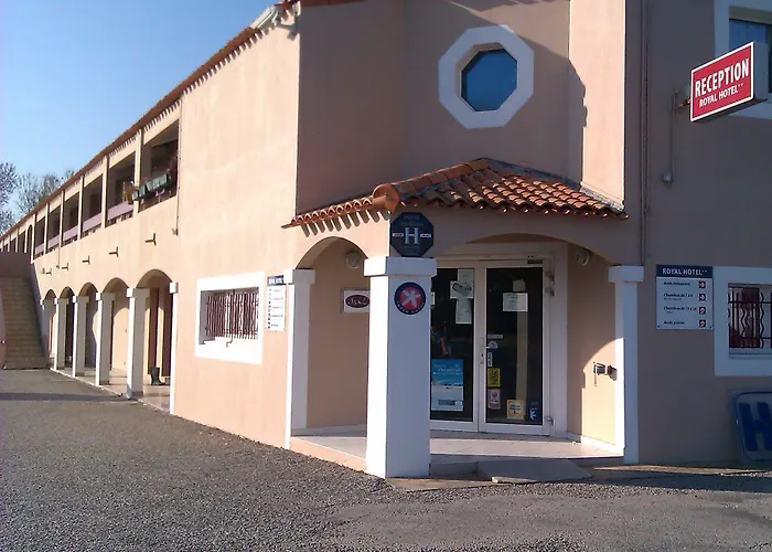 Les Jardins Du Canal - Piscine Chauffee - Solaire Eco Responsable - Parking - Garage - Bornes Electriques - Accueil Velos - Kids Friendly Ξενοδοχείο Aigues-Mortes